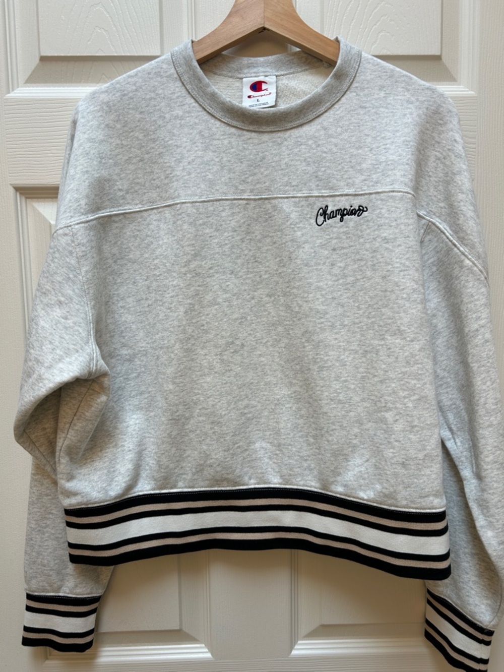 Champion Women's Light Gray French Terry Crewneck Sweatshirt Size Large